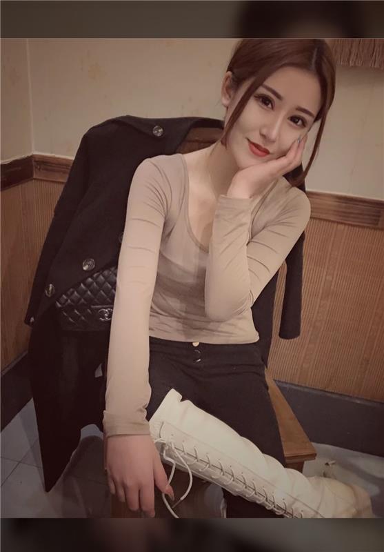 未央区身材很好的小Sao货，抱起来玩很爽！